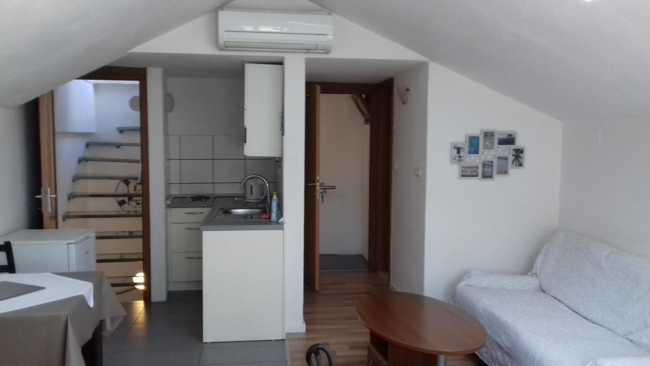 Mime Apartment